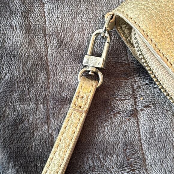 Tory Burch Wristlet in Gold - Picture 10 of 11